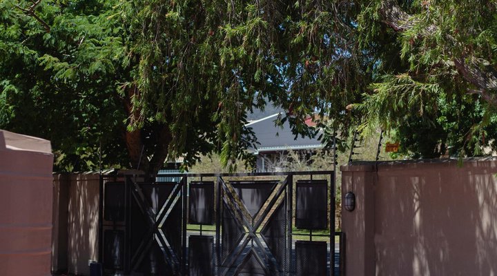 Julina's Guest House