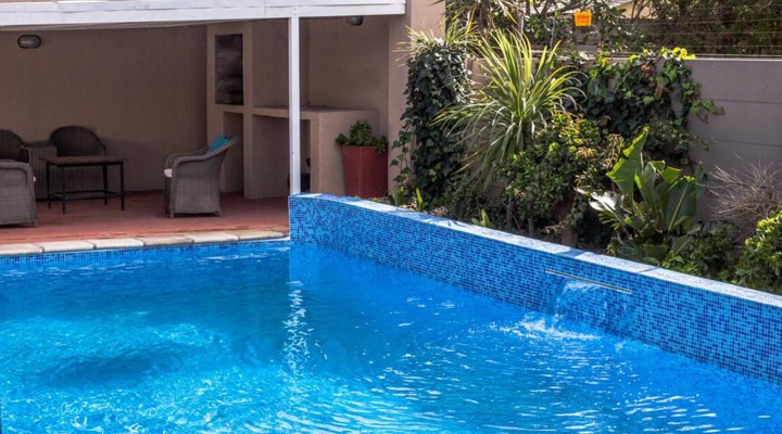 Julina's Guest House