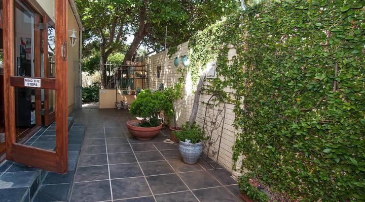 Zareba B & B Guesthouse