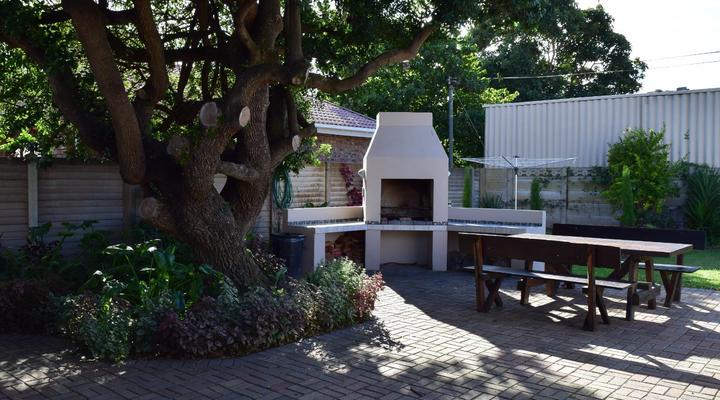 MeTime Guest House & Self Catering