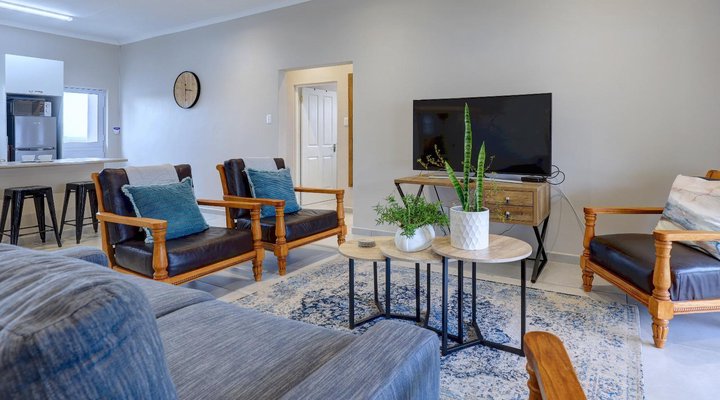 Out of Bounds Self-Catering Lodge 