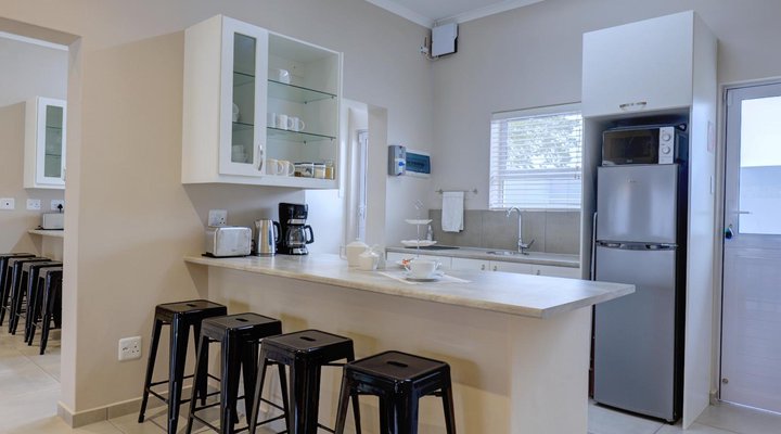 Out of Bounds Self-Catering Lodge 