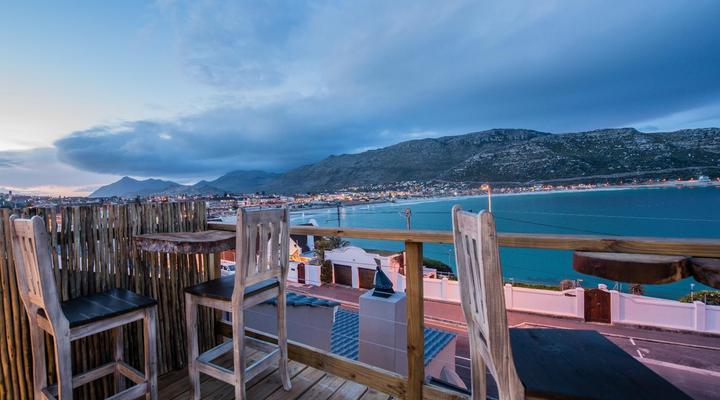 52 on Fish Hoek