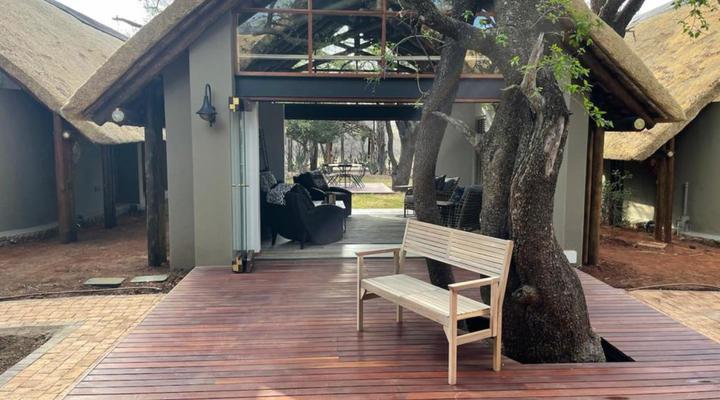 Kubu Metsi Safari Lodge