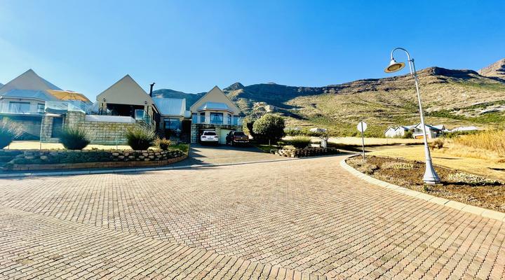 Clarens Grand Villa