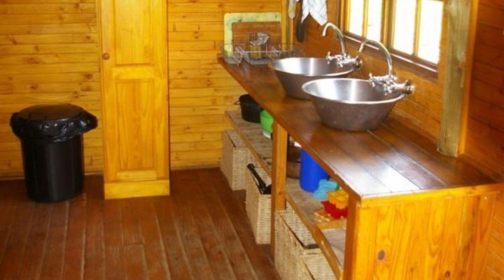 Fish Eagle Log Cabin