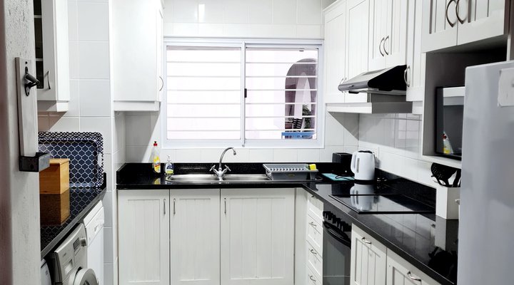 Le Paradis 18 on sea