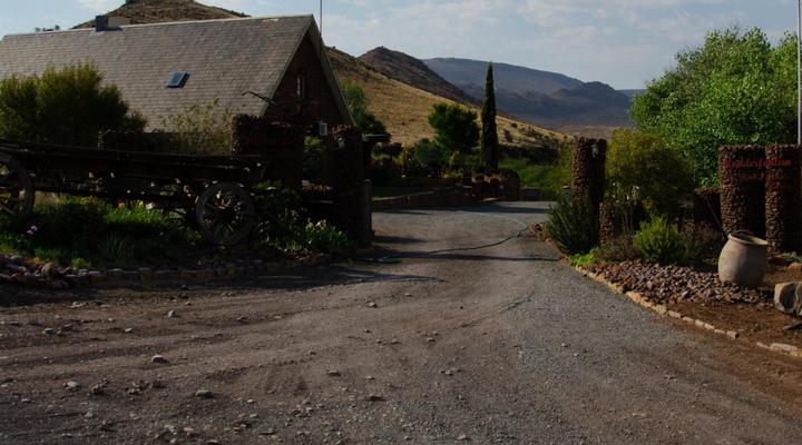 Desert Dew Guesthouse