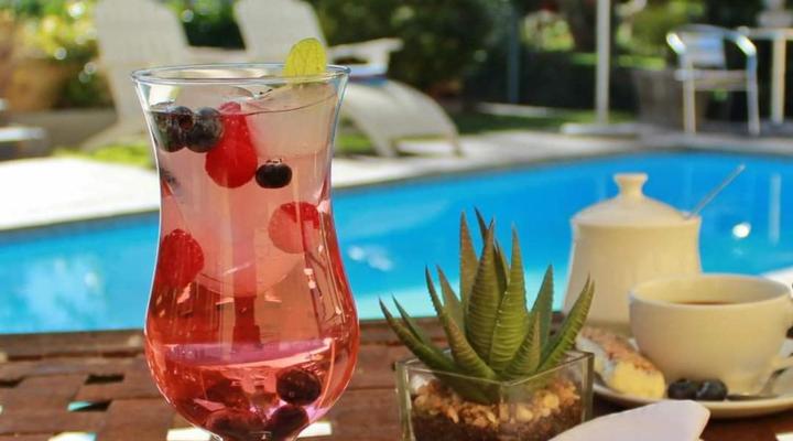 17 on Bird Guest House