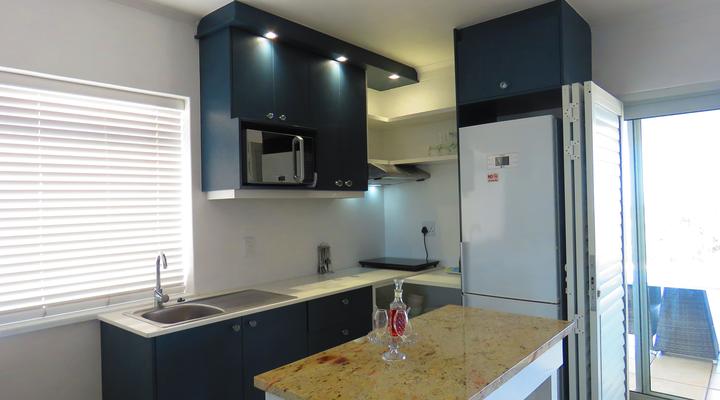 On The Beach-Seabreeze Apartment