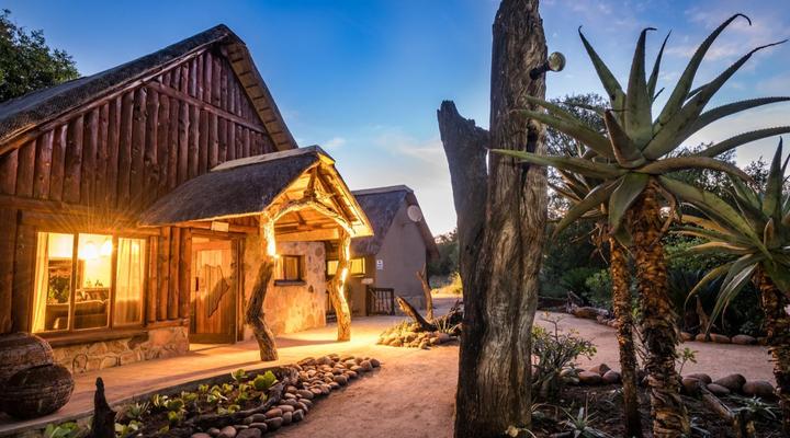 Umkumbe Bush Lodge Luxury Tented Camp