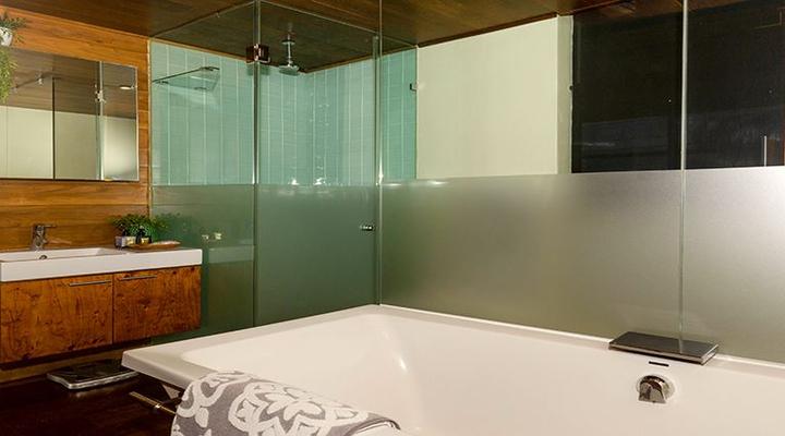 Quayside Waterfront Apartment