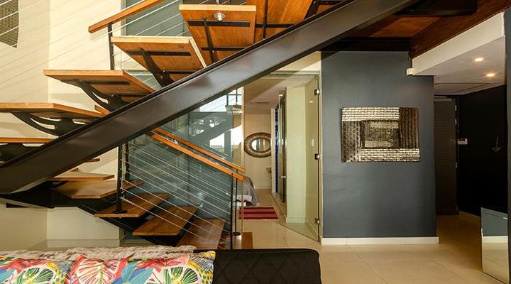 Quayside Waterfront Apartment