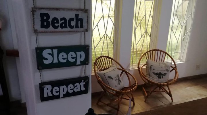 A La Mer Guest House