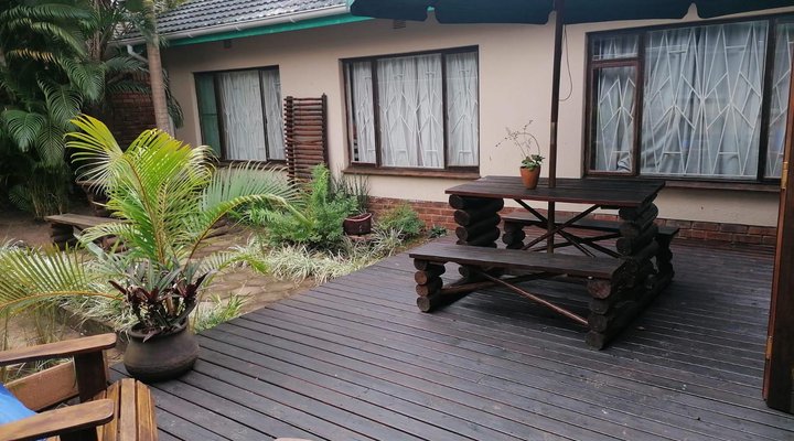 A La Mer Guest House