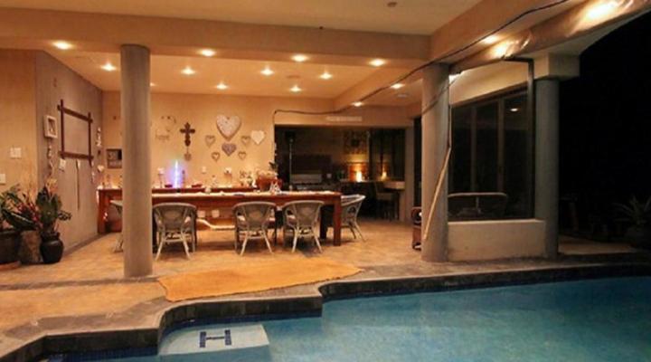 Tinley Manor Hil's B&B