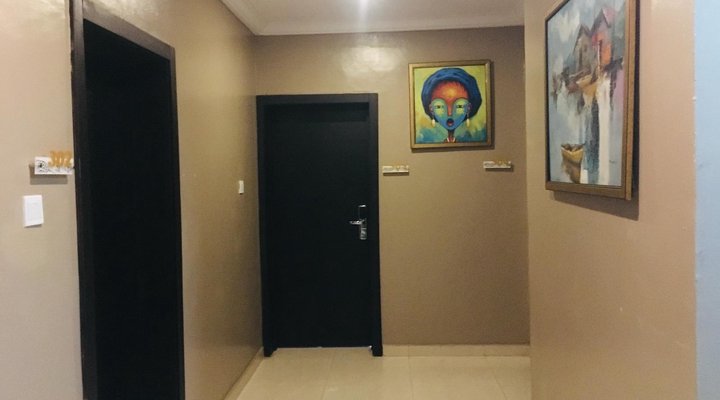 Stoneside Hotel And Apartment