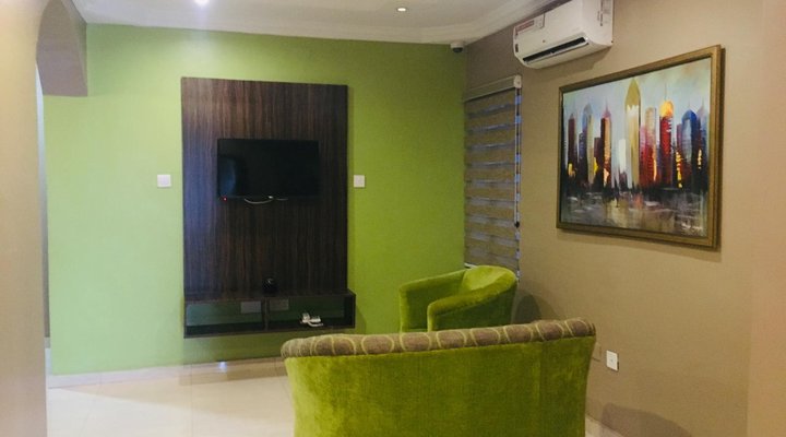 Stoneside Hotel And Apartment