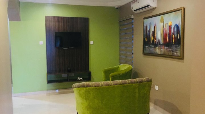Stoneside Hotel And Apartment