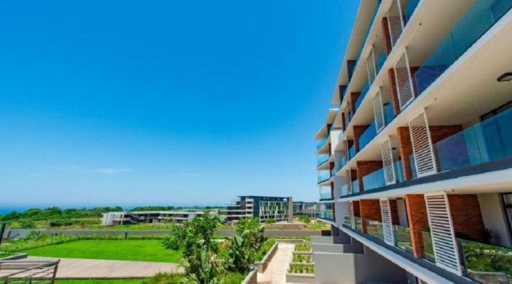 Coral Point Apartment E110