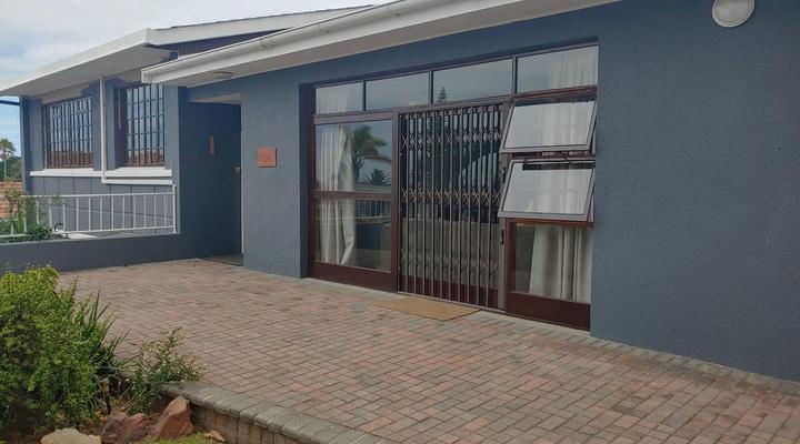 Boutique Hotel on the Bay