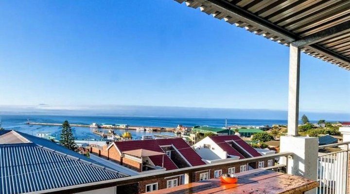 4 C Ocean View, Mossel Bay 