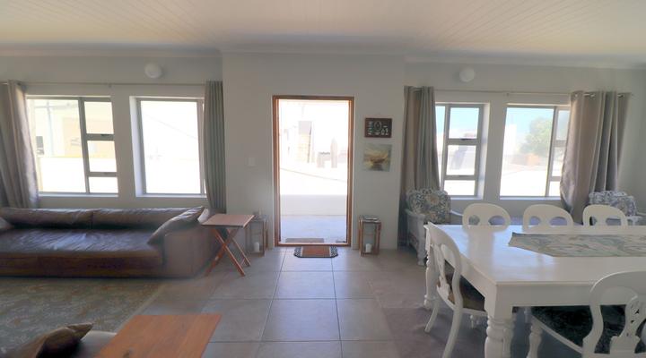 Flip Flops in Agulhas