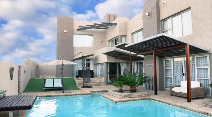 Nine on Uys Street B&B