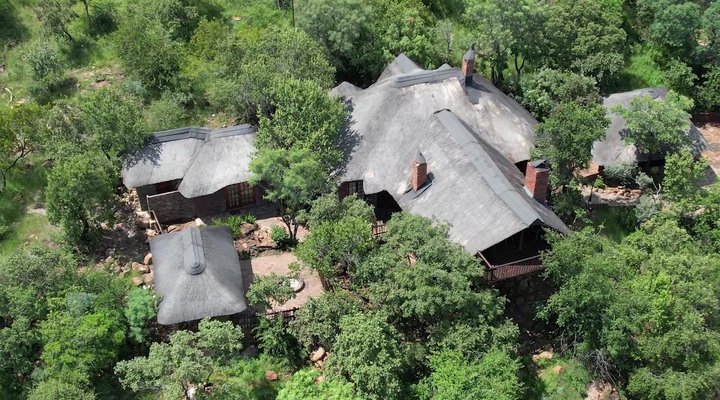 Mabalingwe Nature Reserve Self-catering House