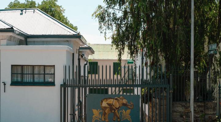 Golden Elephant Guest House