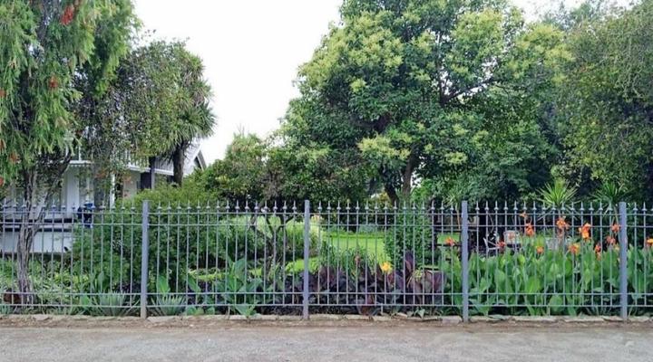 Golden Elephant Guest House