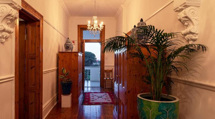 Esperanza Guest House