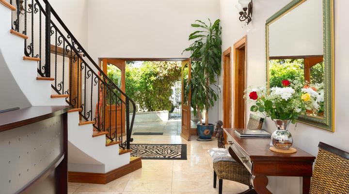 Thomson's Accommodation