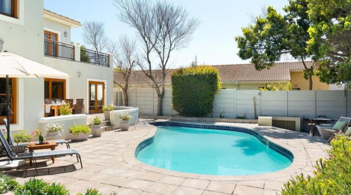 Thomson's Accommodation