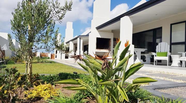 Three Feathers Cottages