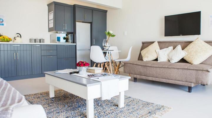 Three Feathers Cottages