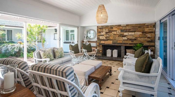 House 7 M Bacon Ave with an Inverter