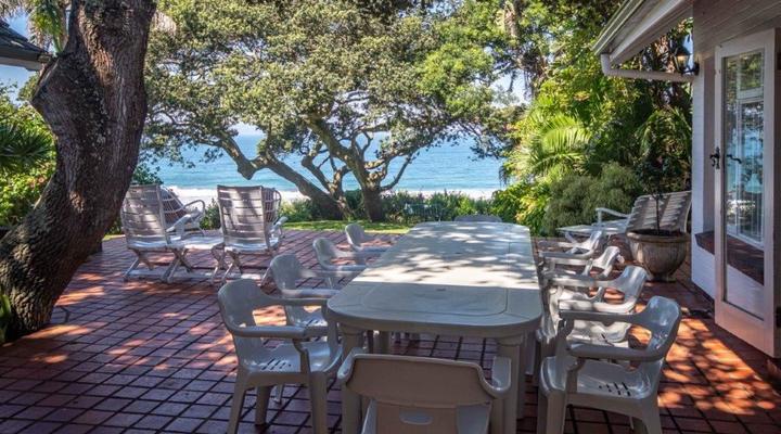 House 7 M Bacon Ave with an Inverter