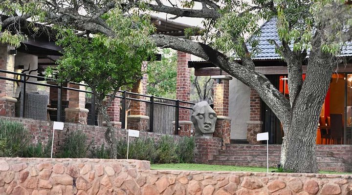 Shakama Guest Farm