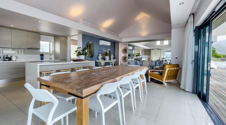 Le Paradis Penthouse Apartment