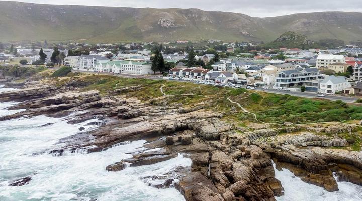 Le Paradis Penthouse Apartment