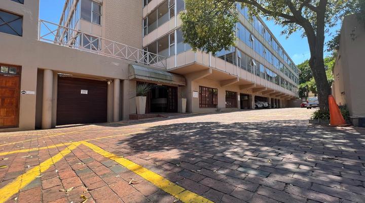 Inn & Out Sandton Park