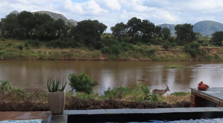 Hennie's Rest Guest House