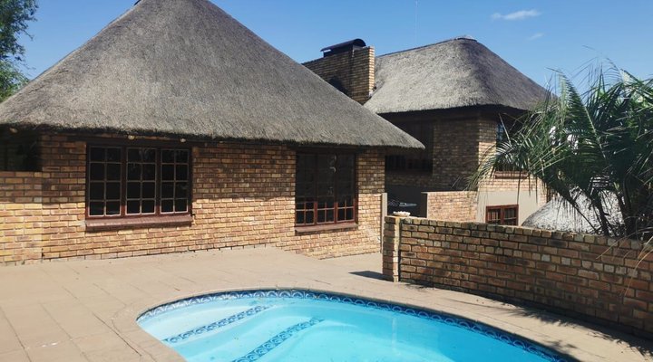 Vaal River Holiday Home 