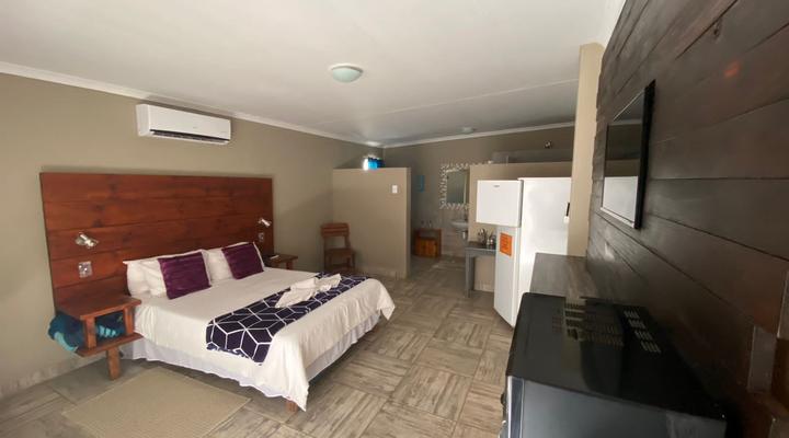 Hoon's Accommodation/ Karas Inn B&B