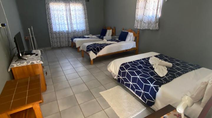 Hoon's Accommodation/ Karas Inn B&B