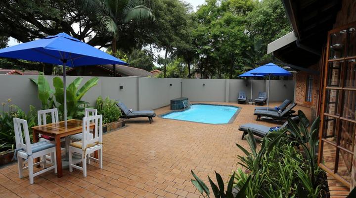 Rhino Coast Guesthouse Bed & Breakfast