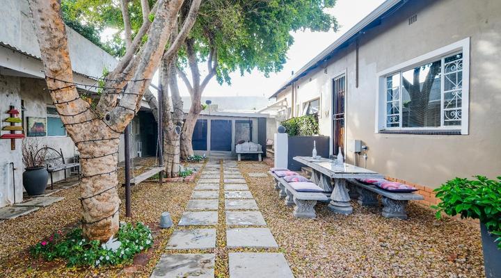 Rose Acres Guest House