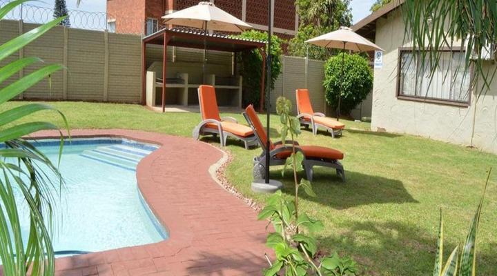 Iqhayiya Guest House