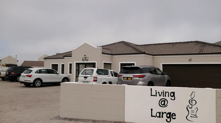 Living@Large